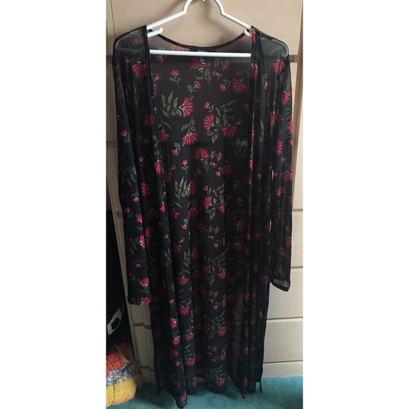 Forever 21 Tops - Forever 21+ Floral Kimono-Size 2X